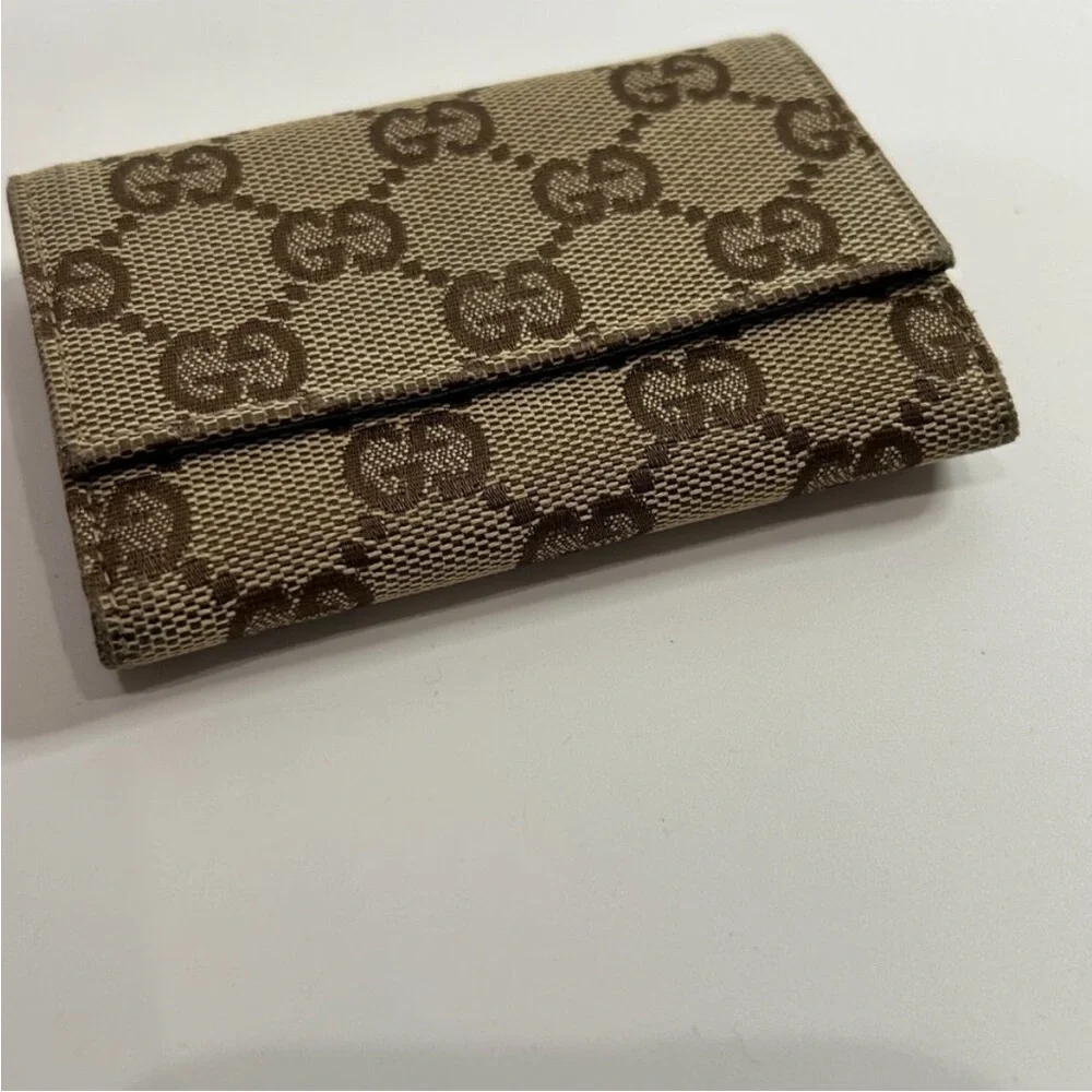 Gucci Brown GG Canvas Coin Case - Picture 8 of 13